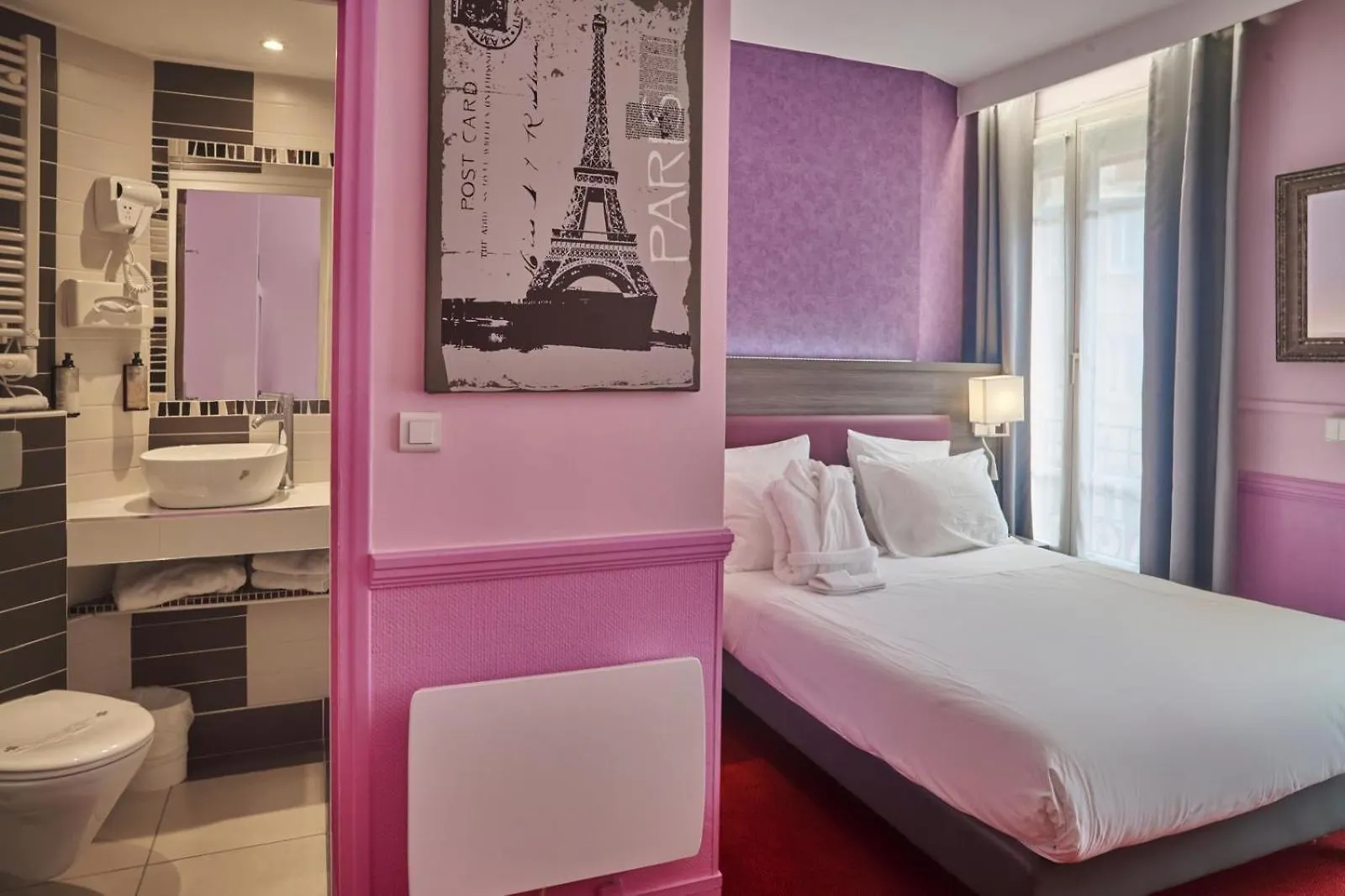 Hotel Poussin Paris 3*,  France