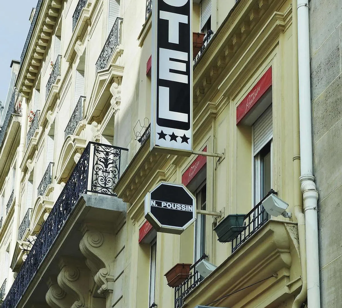 Hotel Poussin Paris France