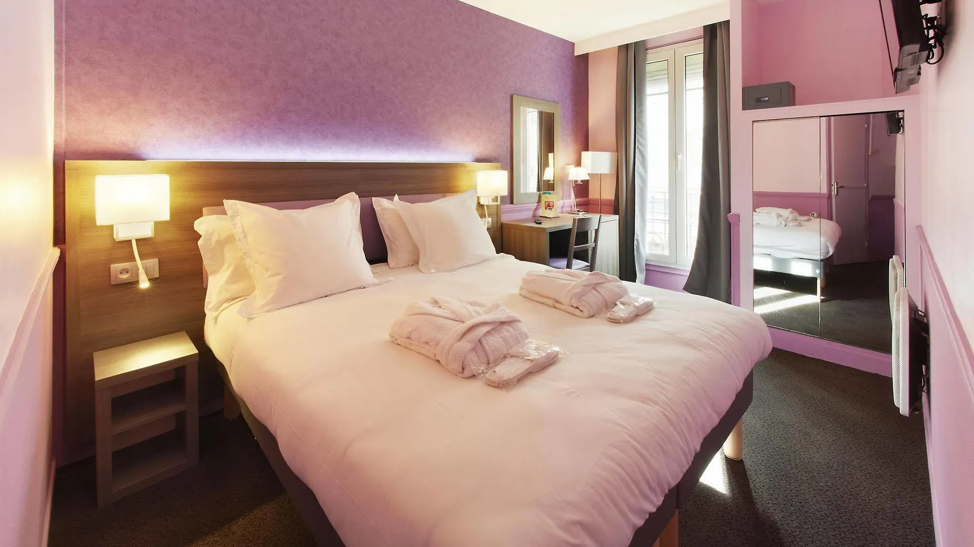 Hotel Poussin Paris 3*,  France
