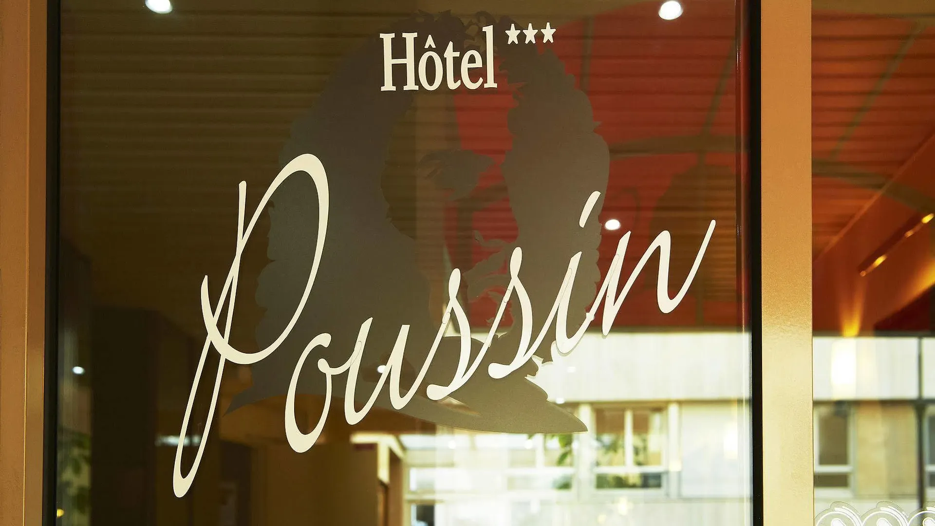 ***  Hotel Poussin Paris France