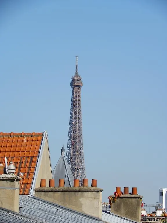 Hotel Poussin Paris 3*,